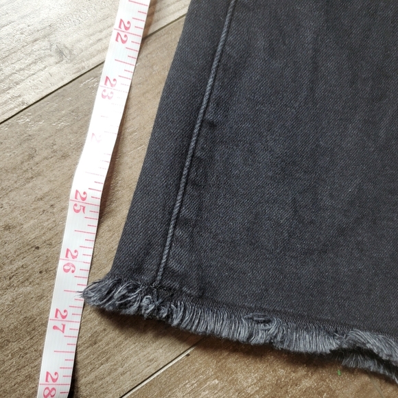 Abercrombie & Fitch Black High Rise Ankle Flare Denim Jeans Size 28 / 6R EUC - Picture 6 of 16